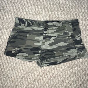 Express Camo shorts
